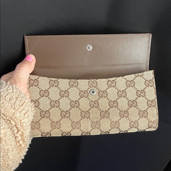 Gucci Beige and Brown iconic Monogram GG Supreme Long wallet - Picture 17 of 17